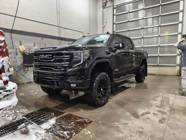 2025 GMC Sierra 1500 AT4 Premium 3.0L - Photo 4