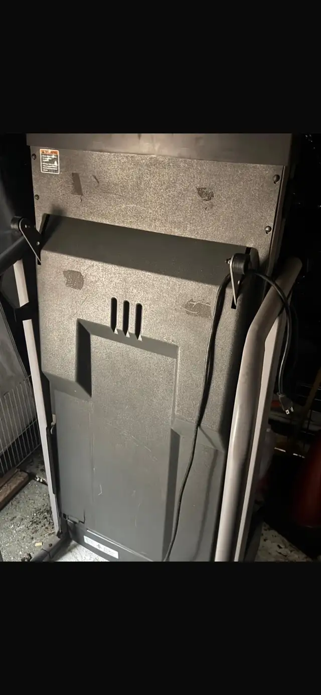 Treadmill for sale - Photo 4