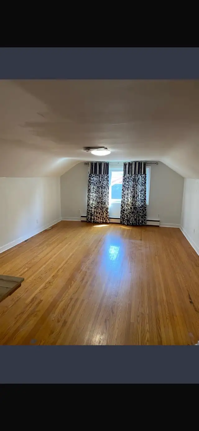 Scarboroughwarden and Lawrence rooms for rent - Photo 4