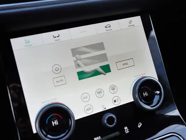 2019 Land Rover Range Rover Velar P380 R-Dynamic HSE, Heads up D - Photo 28