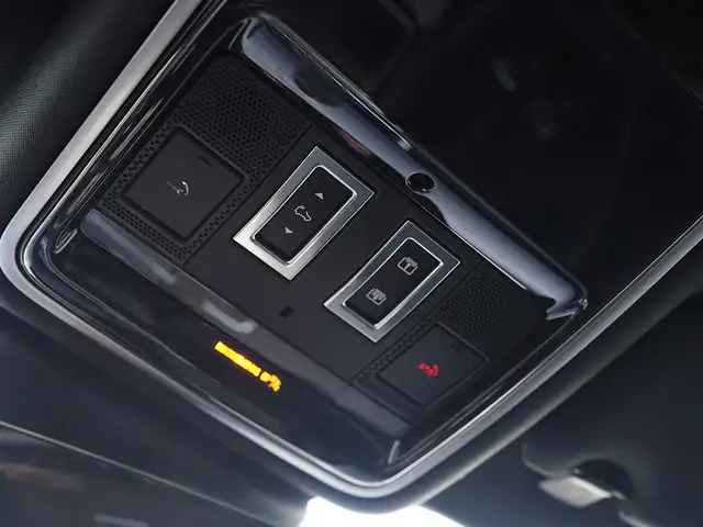 2019 Land Rover Range Rover Velar P380 R-Dynamic HSE, Heads up D - Photo 33