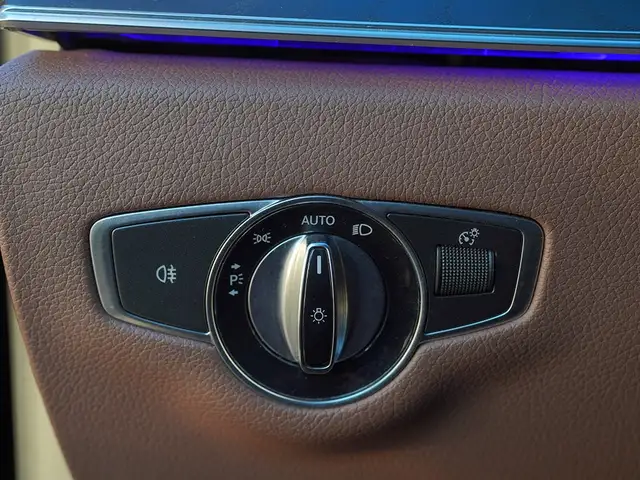 2019 Mercedes-Benz E-Class E300, HUD, Adaptive Cruise Control, D - Photo 15