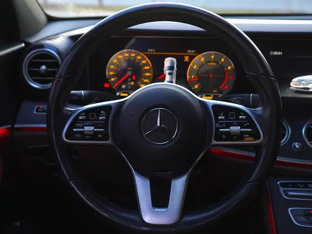2019 Mercedes-Benz E-Class E300, HUD, Adaptive Cruise Control, D - Photo 19