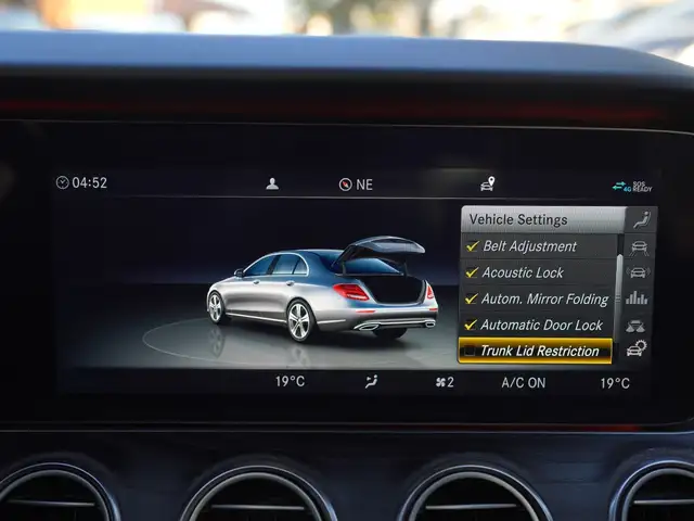 2019 Mercedes-Benz E-Class E300, HUD, Adaptive Cruise Control, D - Photo 32