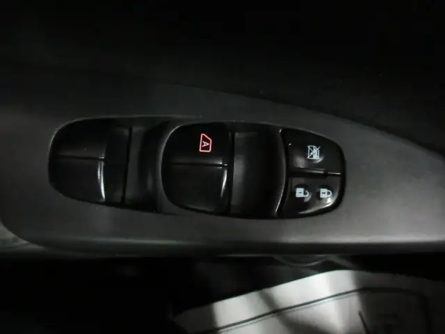 NISSAN SENTRA 2017 SR TURBO MANUEL 6 RAPPORTS 188HP MAGS 17PO - Photo 26