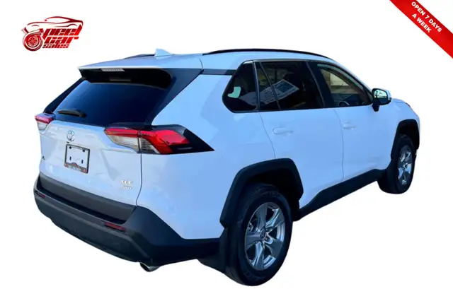 2022 Toyota RAV4 XLE, - Photo 5