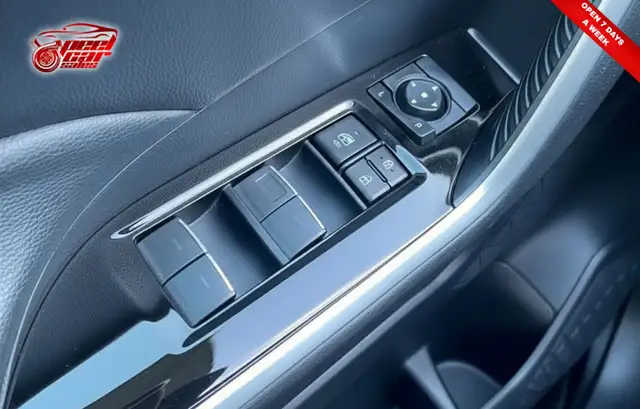 2022 Toyota RAV4 XLE, - Photo 8