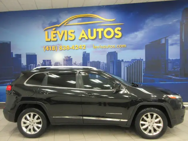 JEEP CHEROKEE 2015 LIMITED V-6 3.2 LITRES 4X4 GPS NAVIGATION TOI