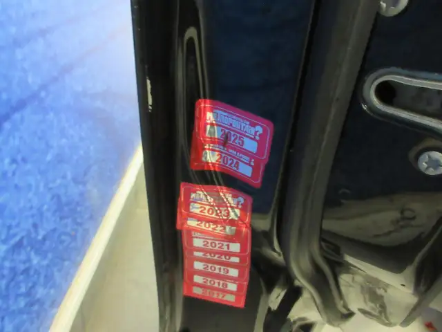 JEEP CHEROKEE 2015 LIMITED V-6 3.2 LITRES 4X4 GPS NAVIGATION TOI - Photo 6