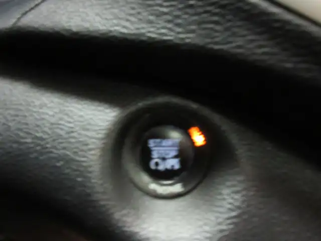 JEEP CHEROKEE 2015 LIMITED V-6 3.2 LITRES 4X4 GPS NAVIGATION TOI - Photo 24