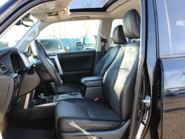 2021 Toyota 4Runner 4DR 4WD  SR5 | 3M PPF | Heated Seats - Photo 2