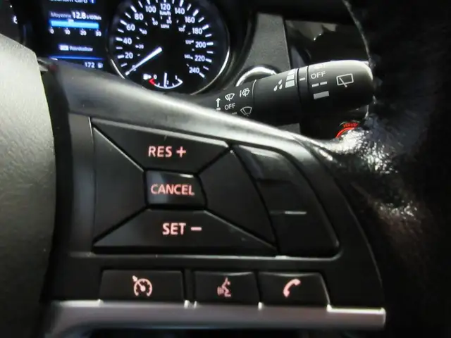 NISSAN QASHQAI 2020 SV  77500 KM TOIT OUVRANT / CAMERA / BLU - Photo 22