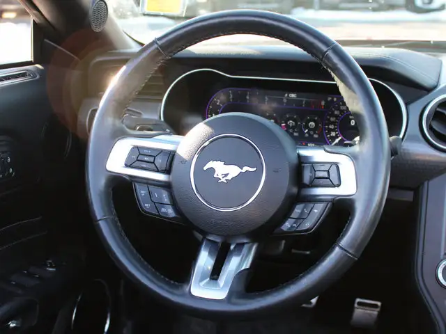 2022 Ford Mustang GT Premium  5.0L V8 | 450 HP | Convertible - Photo 4