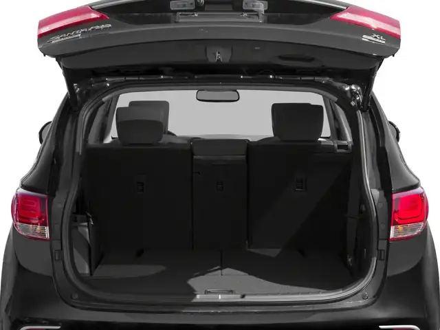 2017 Hyundai Santa Fe XL Limited - Photo 7