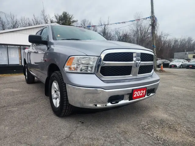 2021 RAM 1500 CLASSIC SLT - Photo 2