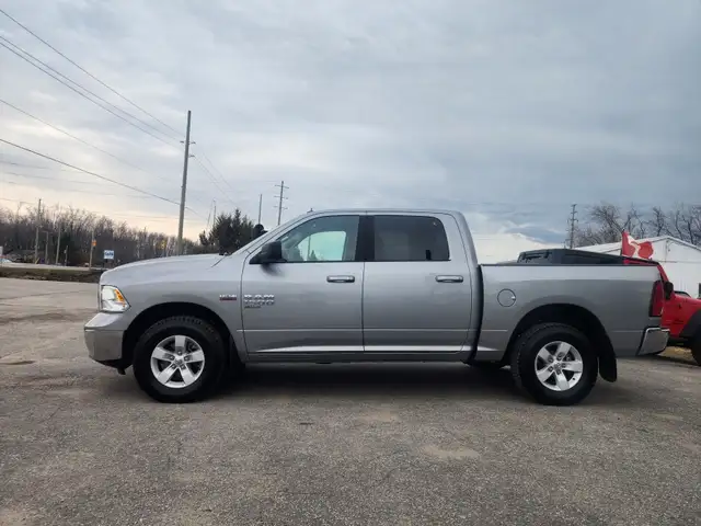 2021 RAM 1500 CLASSIC SLT - Photo 5