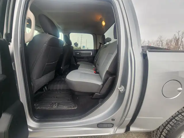 2021 RAM 1500 CLASSIC SLT - Photo 12