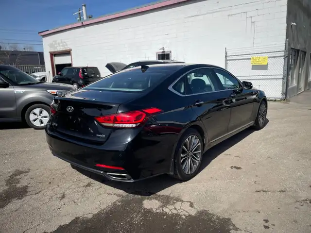 2015 Hyundai Genesis Sedan Technology - Photo 4