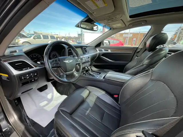 2015 Hyundai Genesis Sedan Technology - Photo 7