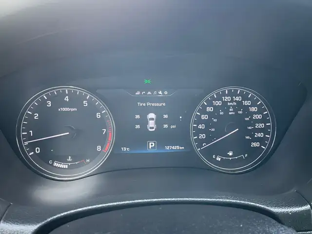 2015 Hyundai Genesis Sedan Technology - Photo 8