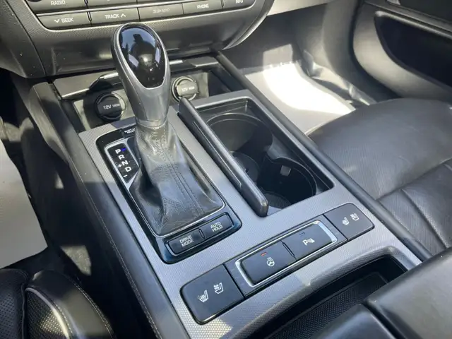 2015 Hyundai Genesis Sedan Technology - Photo 11
