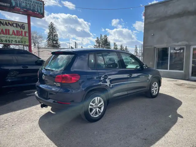2012 Volkswagen Tiguan 4dr Auto 4Motion - Photo 4