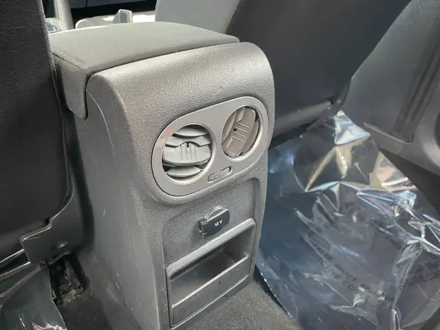 2012 Volkswagen Tiguan 4dr Auto 4Motion - Photo 13