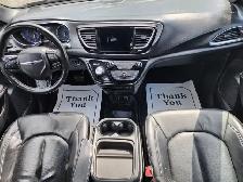 2019 CHRYSLER PACIFICA TOURING - L - Photo 10