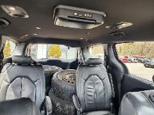 2019 CHRYSLER PACIFICA TOURING - L - Photo 11