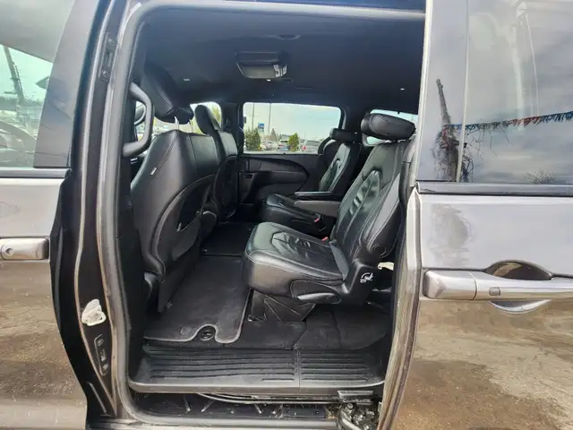 2019 CHRYSLER PACIFICA TOURING - L - Photo 13