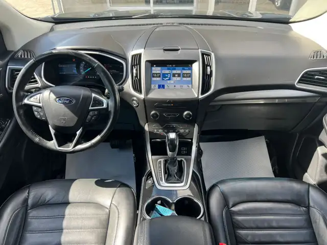 2016 Ford Edge SEL - Photo 11