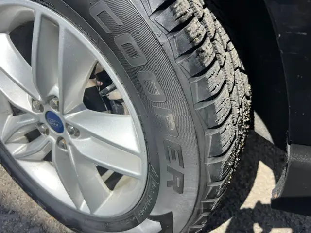 2016 Ford Edge SEL - Photo 17