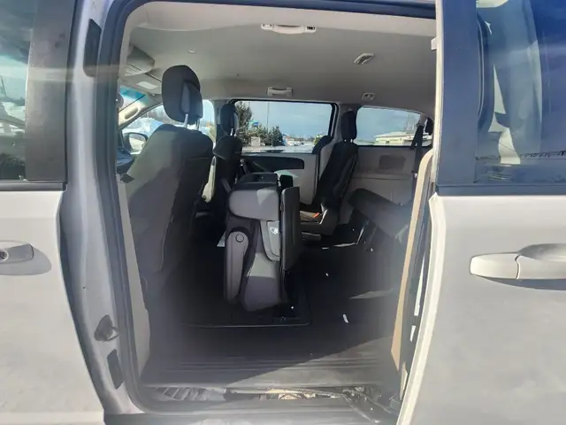 2017 DODGE GRAND CARAVAN SXT - Photo 13