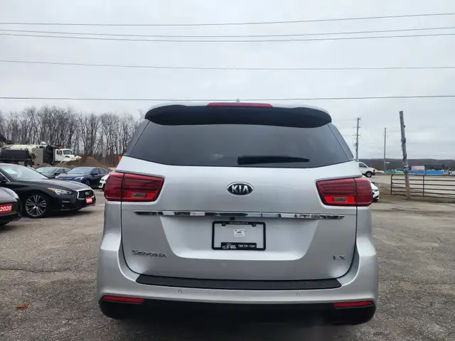 2019 KIA SEDONA LX - Photo 7
