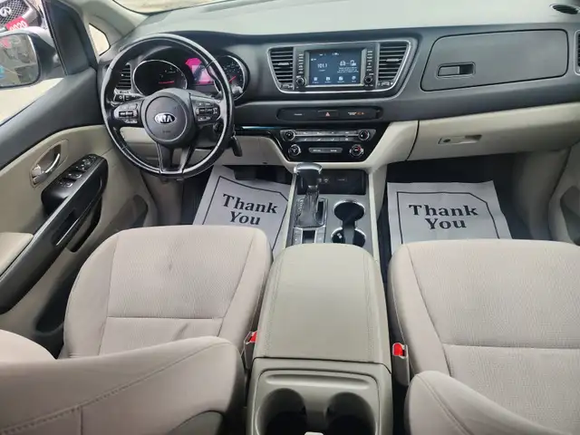 2019 KIA SEDONA LX - Photo 10