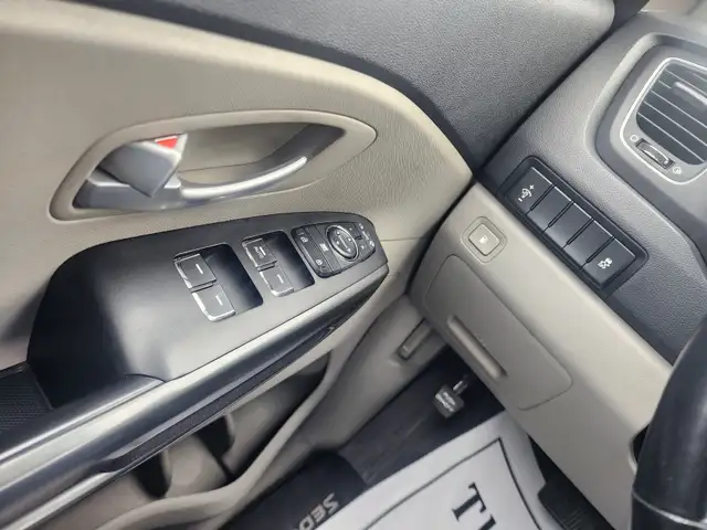 2019 KIA SEDONA LX - Photo 21