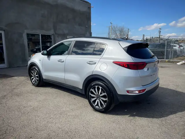 2018 Kia Sportage EX - Photo 6