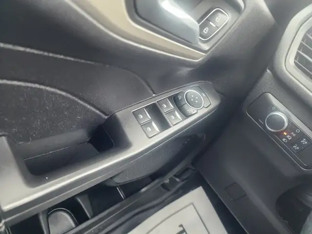 2021 FORD ESCAPE SE - Photo 20