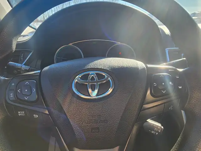 2017 TOYOTA CAMRY HYBRID LE - Photo 16
