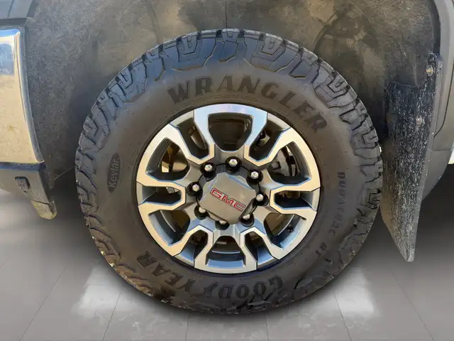 2022 GMC Sierra 2500HD 4WD Crew Cab 159' SLT - Photo 6
