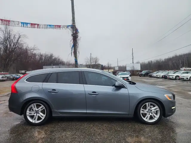 2016 VOLVO V60 T6 DRIVE-E PREMIER - Photo 9