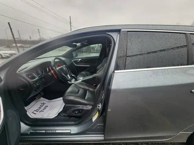2016 VOLVO V60 T6 DRIVE-E PREMIER - Photo 11