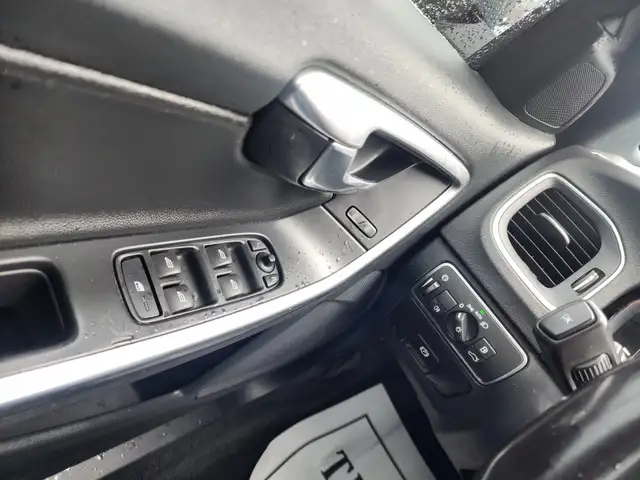 2016 VOLVO V60 T6 DRIVE-E PREMIER - Photo 20