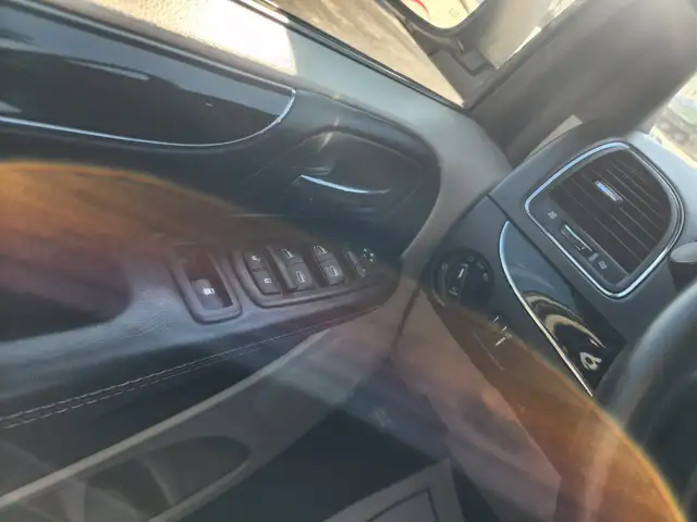 2015 DODGE GRAND CARAVAN SXT PREMIUM PLUS - Photo 20