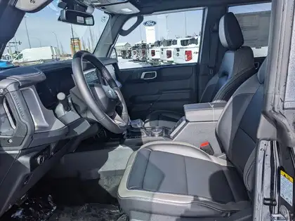 2026 Ford Bronco Outer Banks 4 Door 4x4 - Photo 10