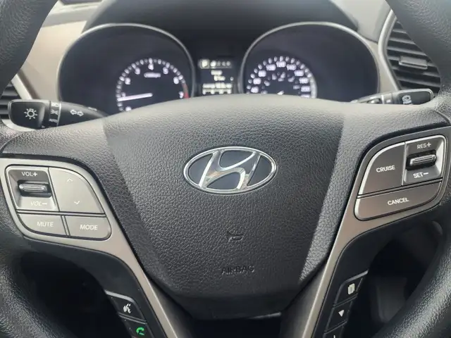 2018 HYUNDAI SANTA FE XL SE - Photo 18