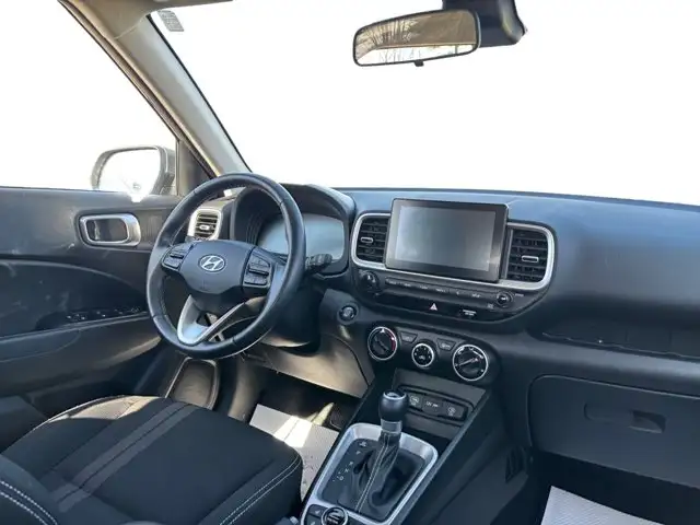 2024 Hyundai Venue Preferred - Photo 15