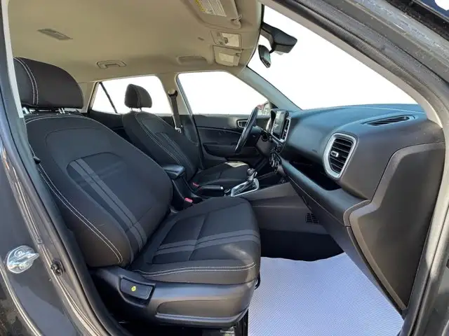 2024 Hyundai Venue Preferred - Photo 16