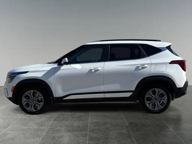 2025 Kia Seltos EX - Photo 2