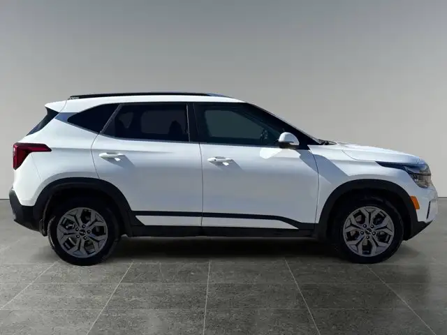 2025 Kia Seltos EX - Photo 8